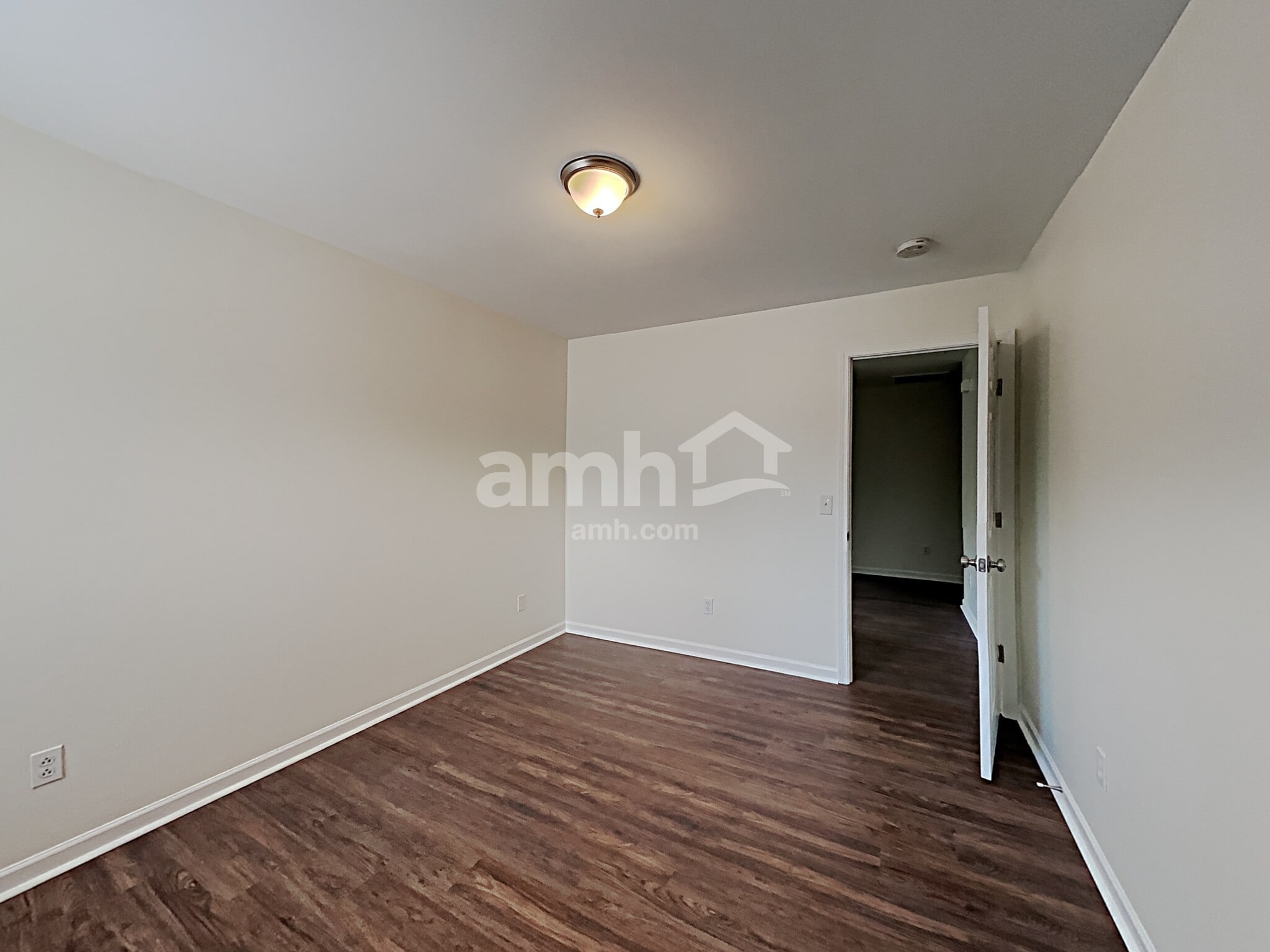 Building Photo - 407 Howell Crossing