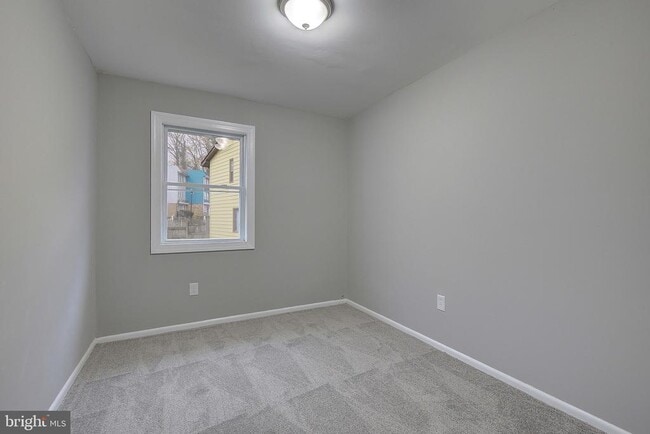 Building Photo - 178 Daimler Dr