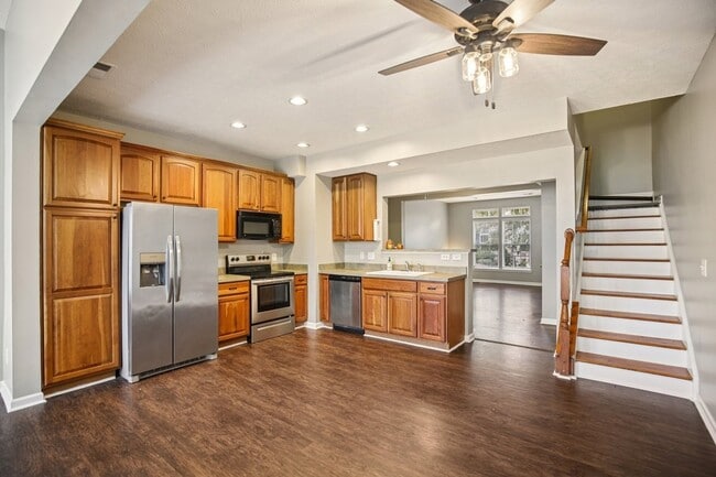 Building Photo - 7718 Porter House Dr