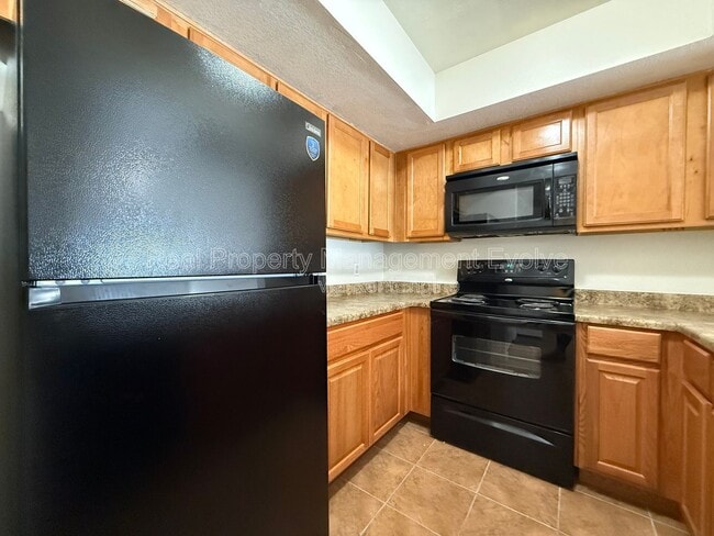 Building Photo - 1331 W Baseline Rd