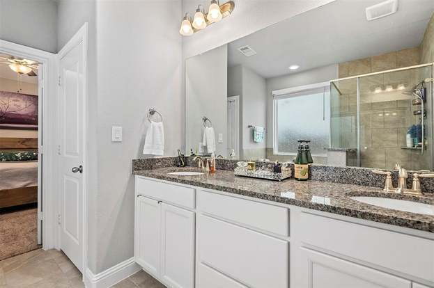 Building Photo - 19029 Villa Ln
