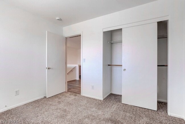 Building Photo - 9548 W Spring Blush Ave