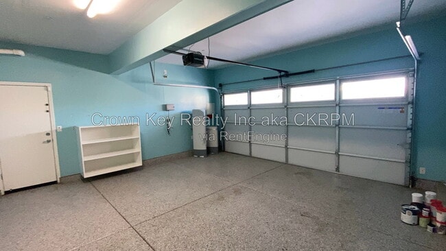 Building Photo - 416 E Solare Ave