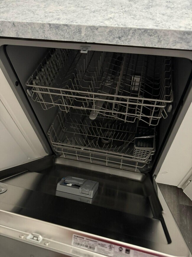 Building Photo - 2320 Gracy Farms Ln