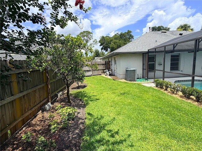Building Photo - 309 Buttonwood Dr