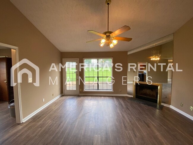 Building Photo - Home for rent in Montgomery!!! Coming Soon!!!
