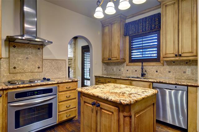 Building Photo - 3407 Penticost St