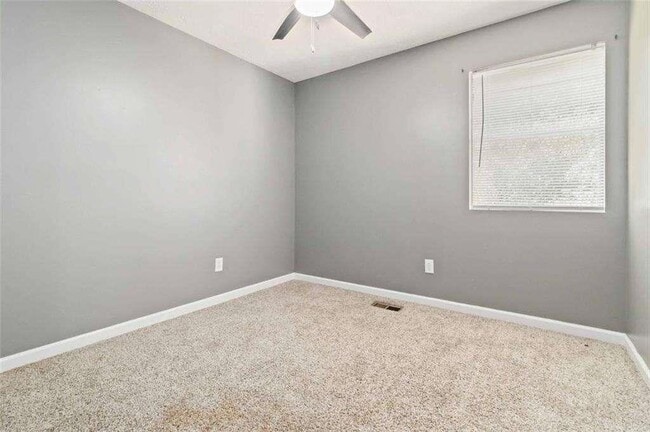 Building Photo - 6925 Cainwood Dr