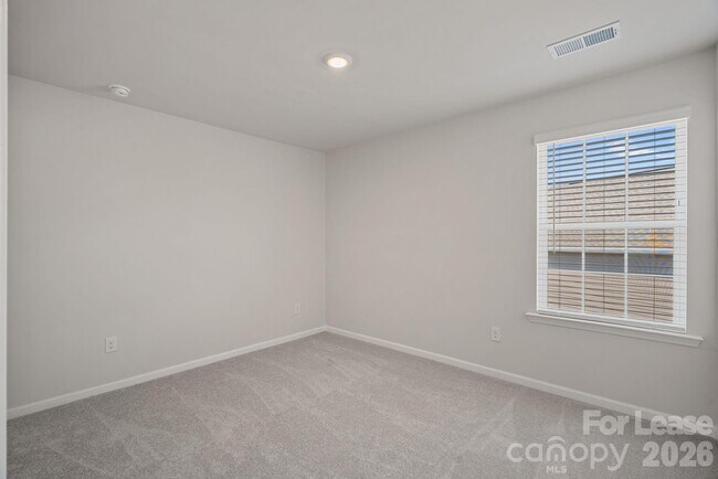 Building Photo - 1423 Caracara Ct