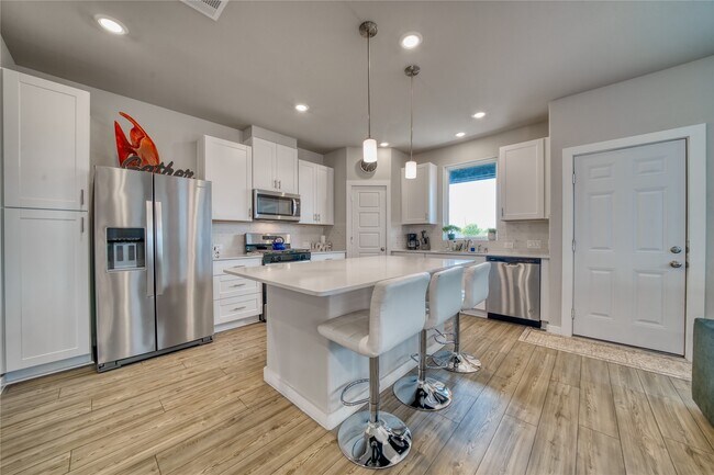 Building Photo - 3830 Singing Coast Path