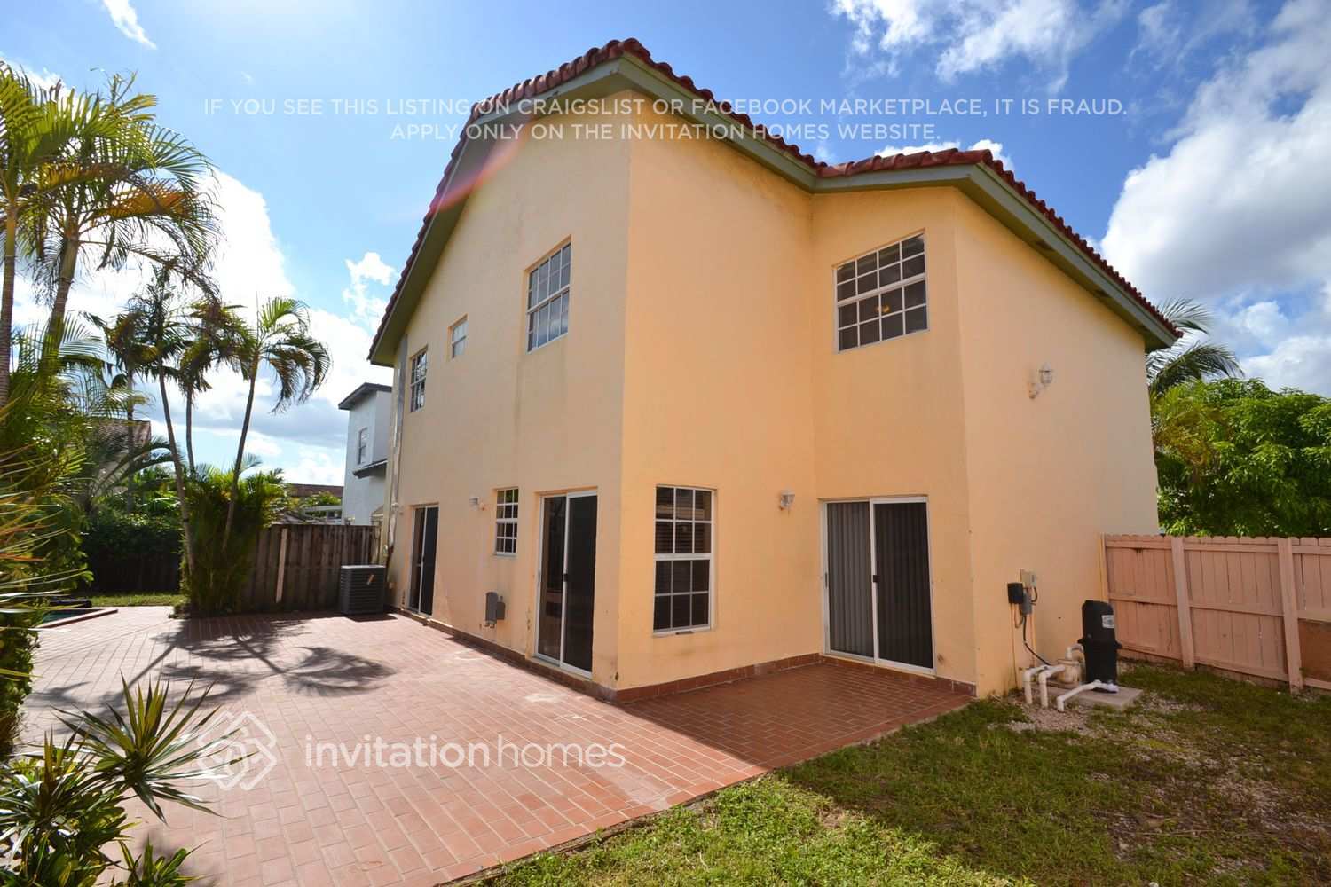 Building Photo - 15400 SW 59th St