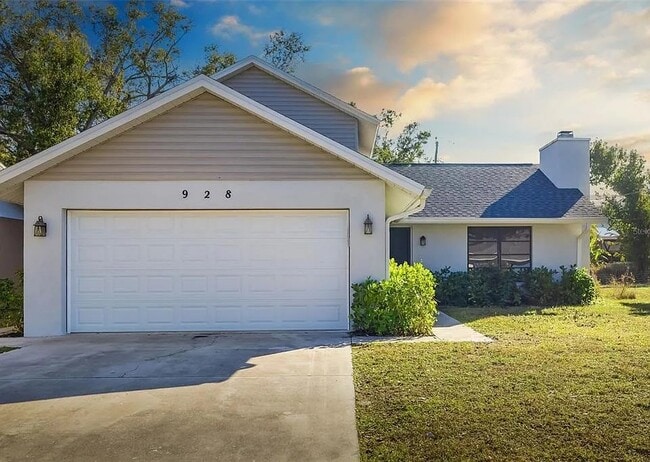 Building Photo - 928 Laurel Ave