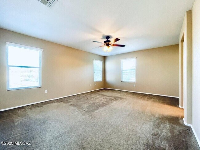 Building Photo - 2736 N Neruda Ln