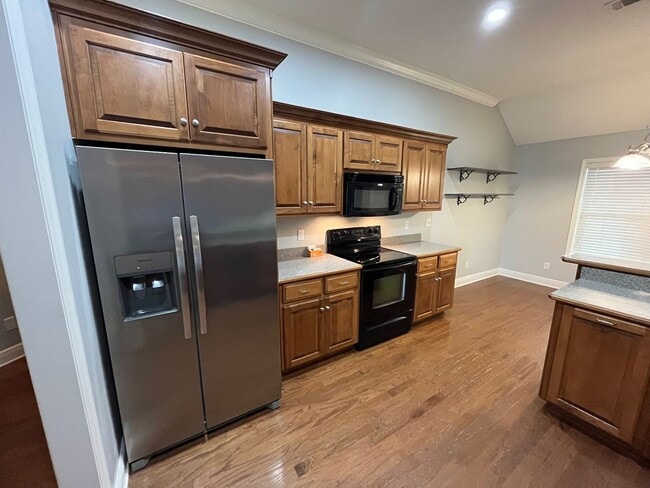 Building Photo - Spacious 4-Bedroom Home with Modern Comforts in Valdosta