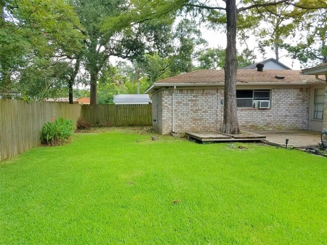 Building Photo - 3800 Kingsway Dr