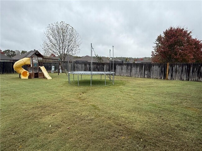 Building Photo - 3031 N Bentley Ridge