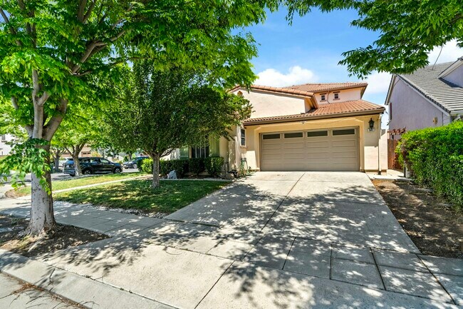 Primary Photo - 507 Burk Pl
