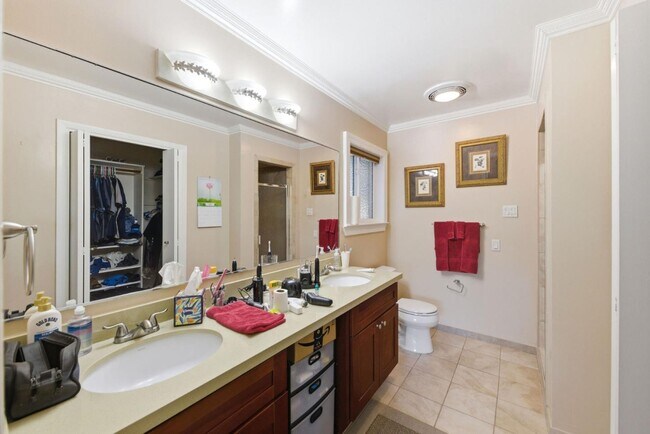 Building Photo - 25 Warmwood Way