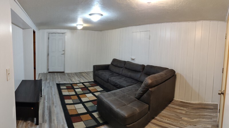 Building Photo - 5833 S 180 W