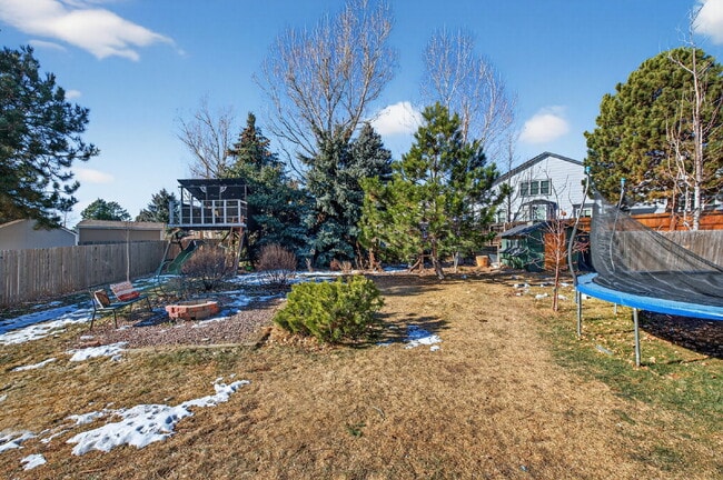 Building Photo - Available Immediately! Beautiful home in the Fairfax and Briargate neighborhood!