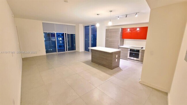 Building Photo - 1100 S Miami Ave