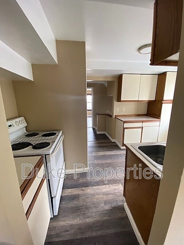 Building Photo - 1179 Genesee St