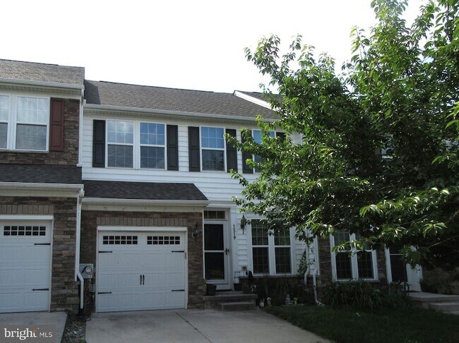 Building Photo - 1219 Madison Ln