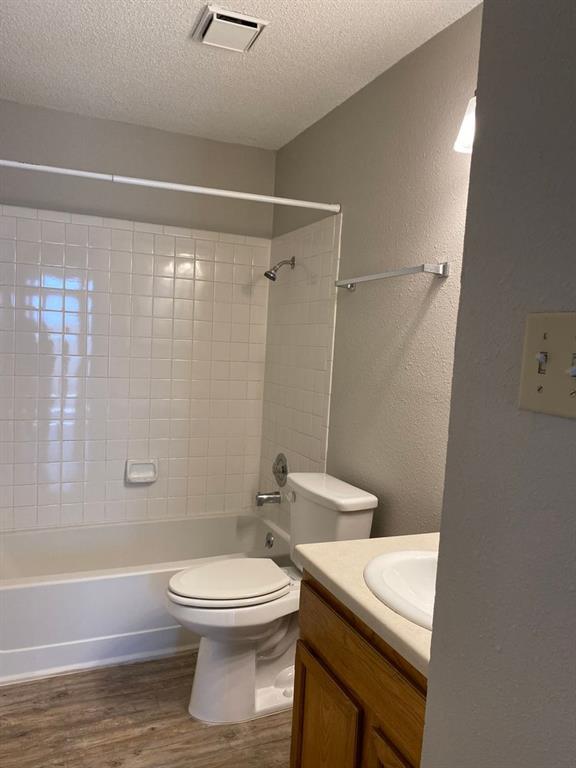 Building Photo - 510 Willowbend Cove