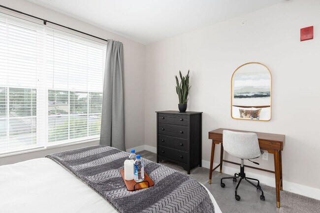 Building Photo - 65 S Washington Ave