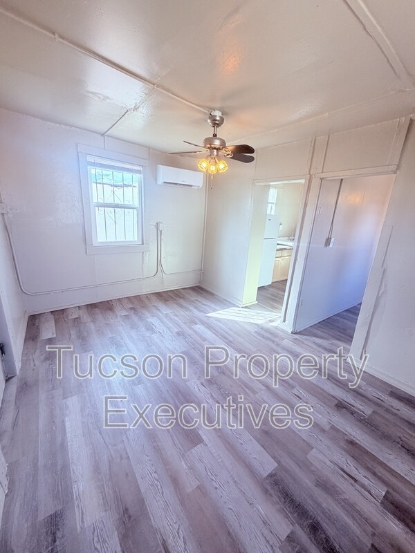 Building Photo - 234 E 32nd St