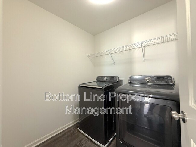 Building Photo - 523 Contentment Dr