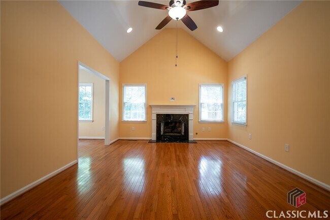 Building Photo - 1030 Laurel Springs Ct