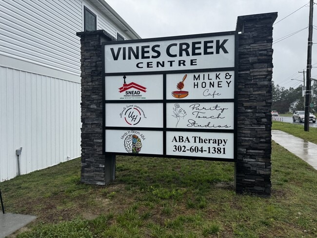 Building Photo - 29471 Vines Creek Rd