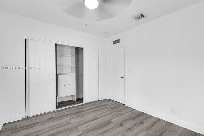 Building Photo - North 26th Avenue, Hollywood, FL 33020 - 3 BR 1 BA single-family home