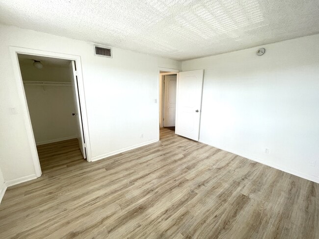Building Photo - 2050 N Congress Ave
