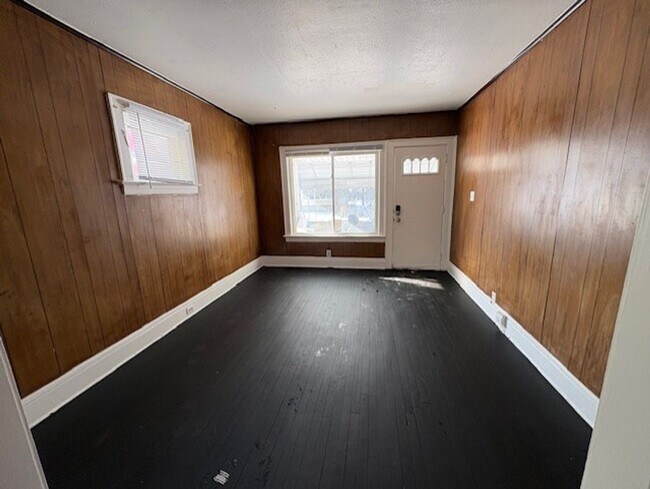 Building Photo - 3973-3975 E 123rd St Cleveland Oh 44105 MFH .T2