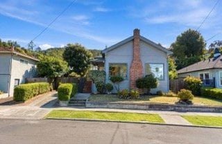 Building Photo - 848 Talbart St