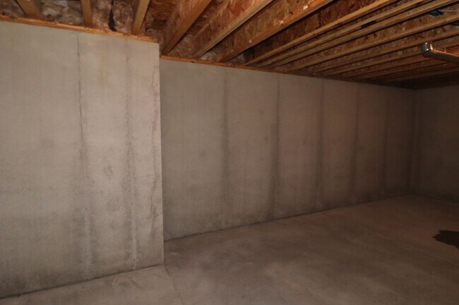 Building Photo - Country House for rent