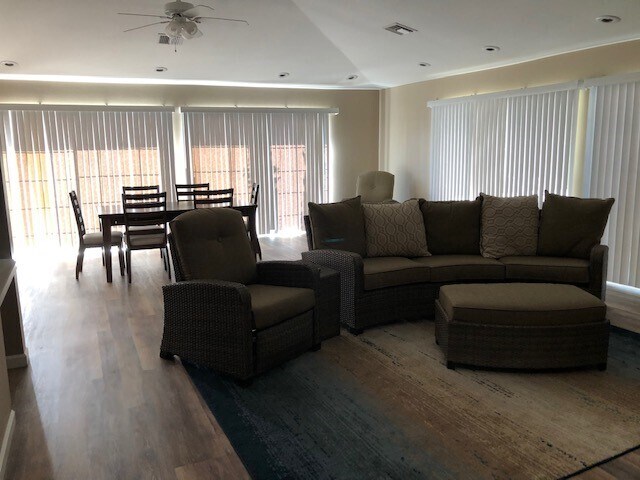 Clubhouse - 1675 AZ-95