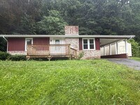 Building Photo - 2 Bedroom 1 Bath Home in Kingsport, TN