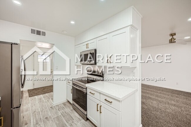 Building Photo - 12021 N Riviera Ct