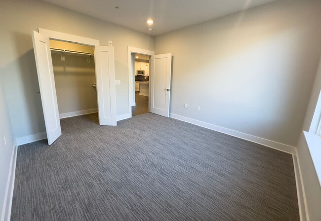 Building Photo - 2 Bedroom | 2 Bath Downtown Cary Chatham W...