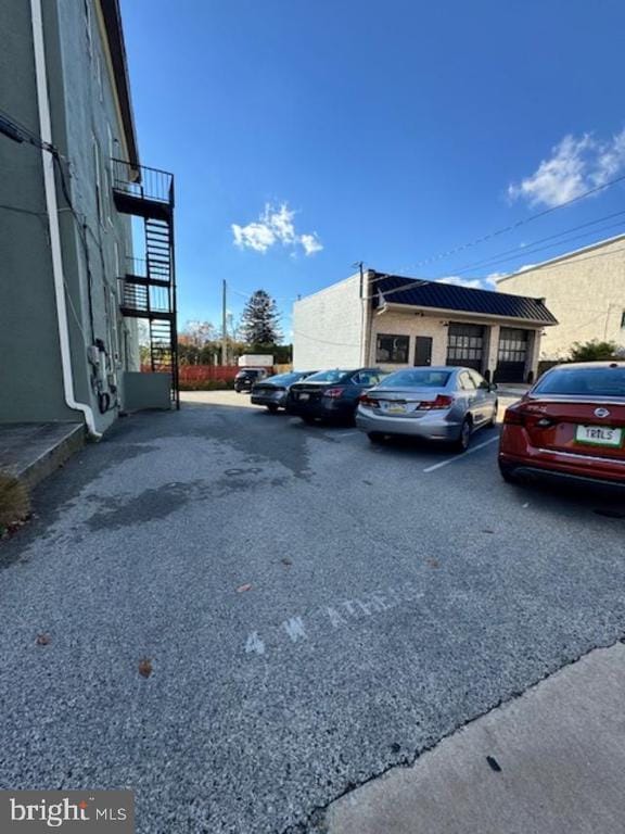 Building Photo - 4 W Athens Ave