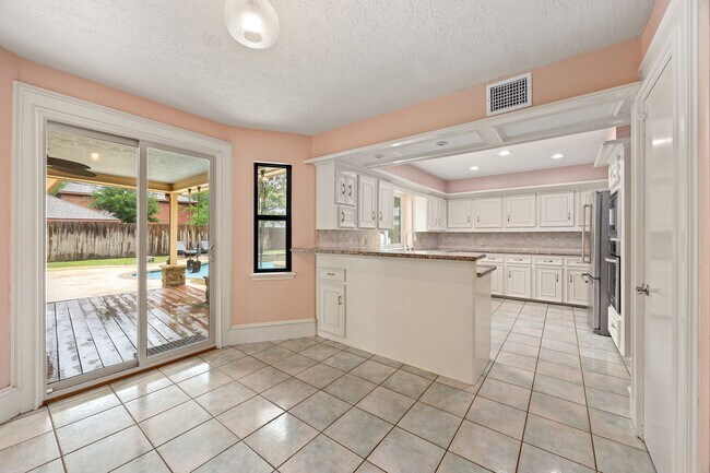 Building Photo - 12914 Ivyforest Dr