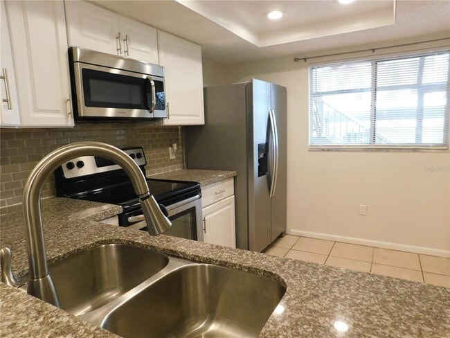 Building Photo - 2420 Winding Creek Blvd