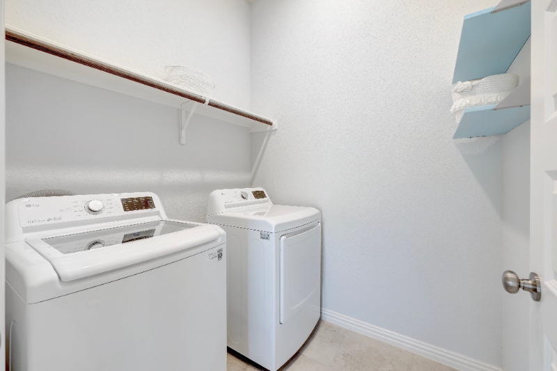 Building Photo - 12817 Stanford Dr