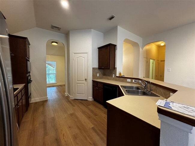 Building Photo - 1429 Scheider Dr