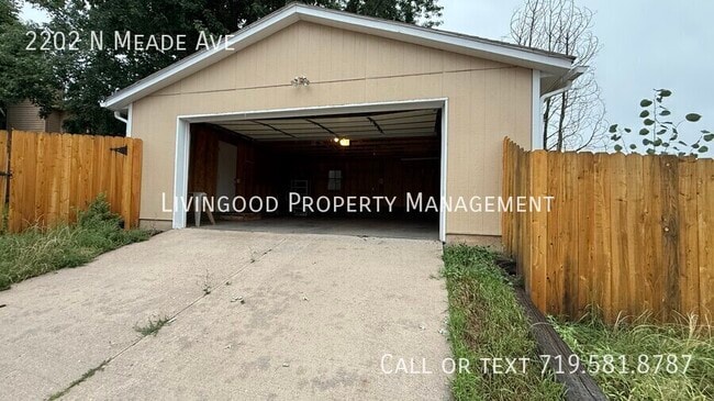 Building Photo - 2202 N Meade Ave