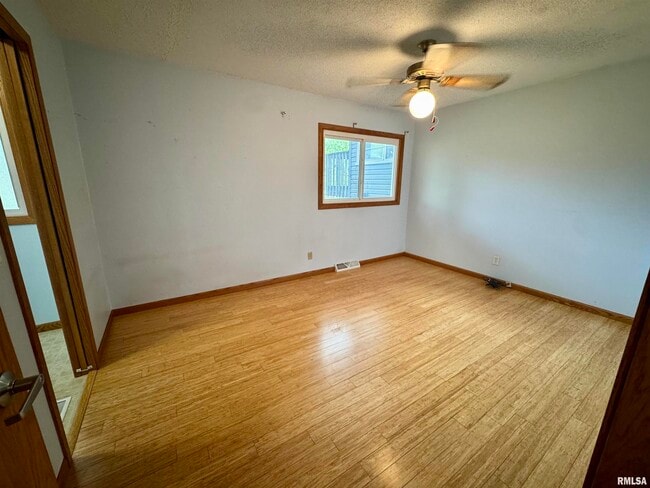 Building Photo - 4204 Warren St