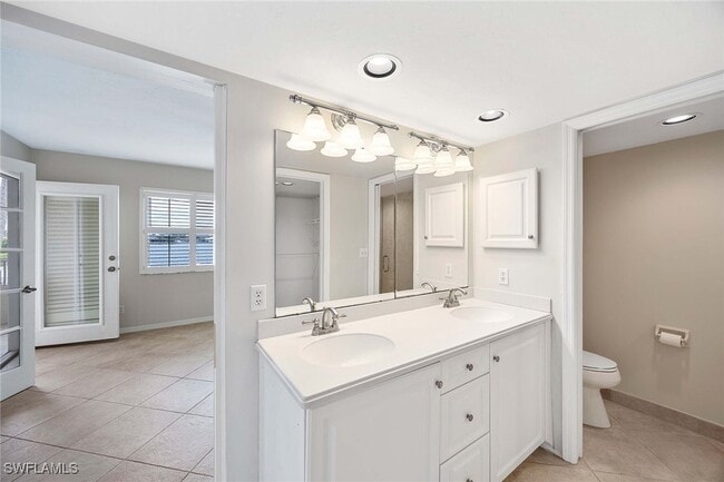 Building Photo - 897 Collier Ct